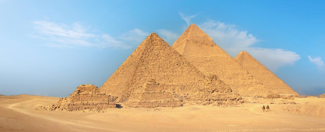 Giza Piramids.